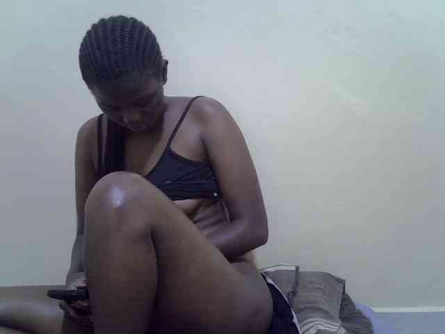 Honeysparklee webcam