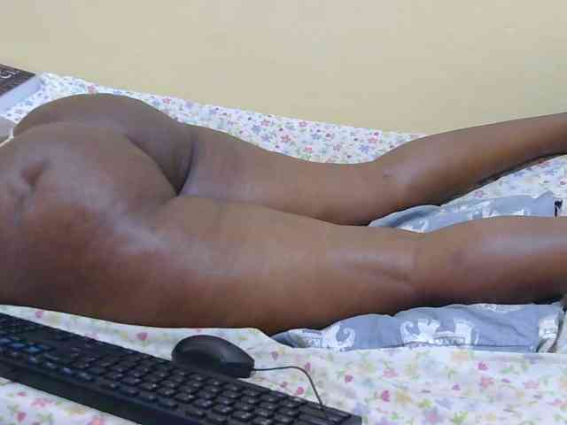 Honeysparklee webcam