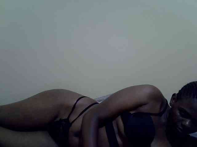 Honeysparklee webcam