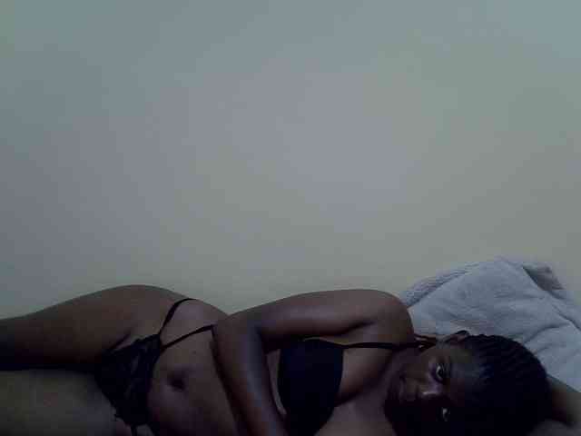 Honeysparklee webcam