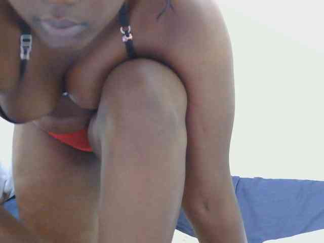 Honeysparklee webcam