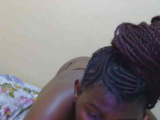 Honeysparklee webcam