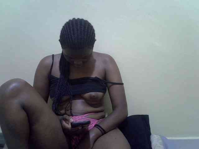 Honeysparklee webcam