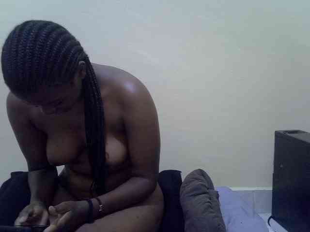 Model: Honeysparklee