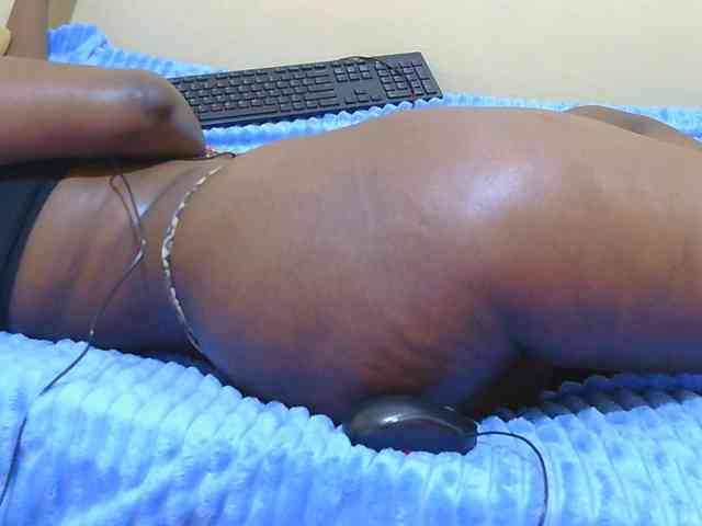 Honeysparklee webcam