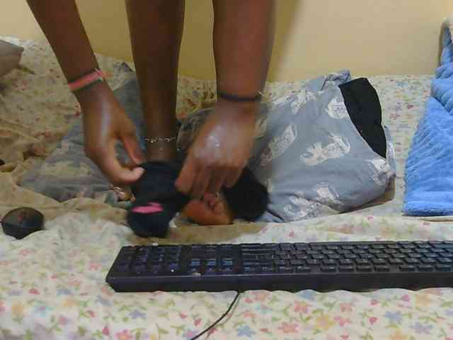 Honeysparklee webcam