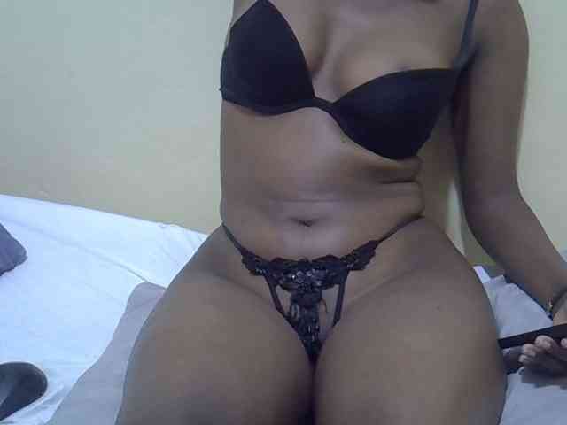 Honeysparklee webcam