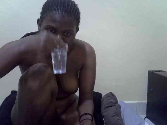 Honeysparklee webcam