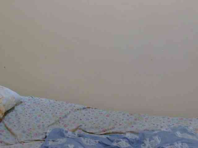 Honeysparklee webcam