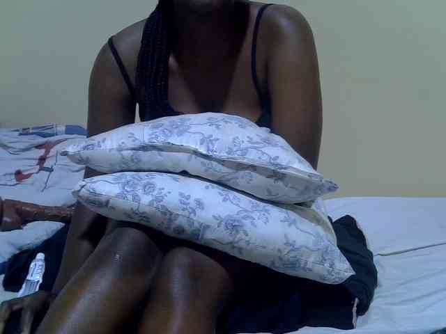 Honeysparklee webcam