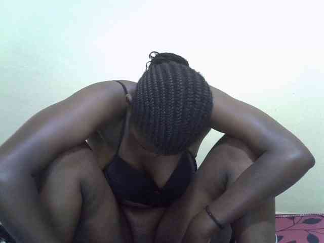 Honeysparklee webcam