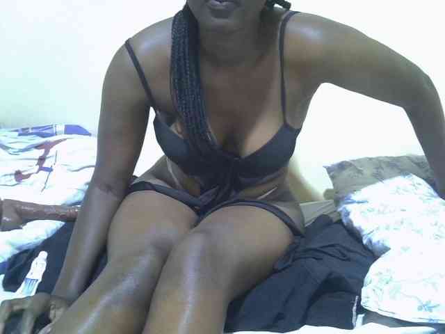 Honeysparklee webcam