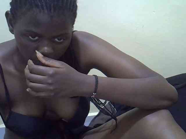 Honeysparklee webcam