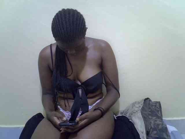 Honeysparklee webcam