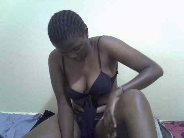 Honeysparklee webcam