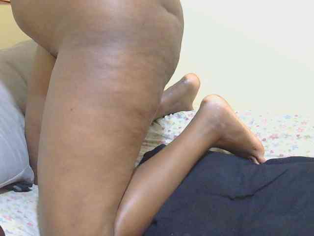 Honeysparklee webcam