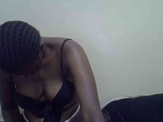 Honeysparklee webcam