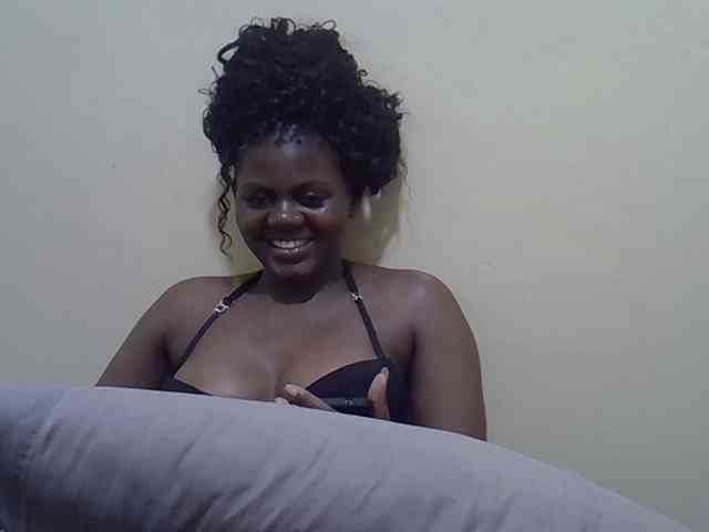 Honeysparklee webcam