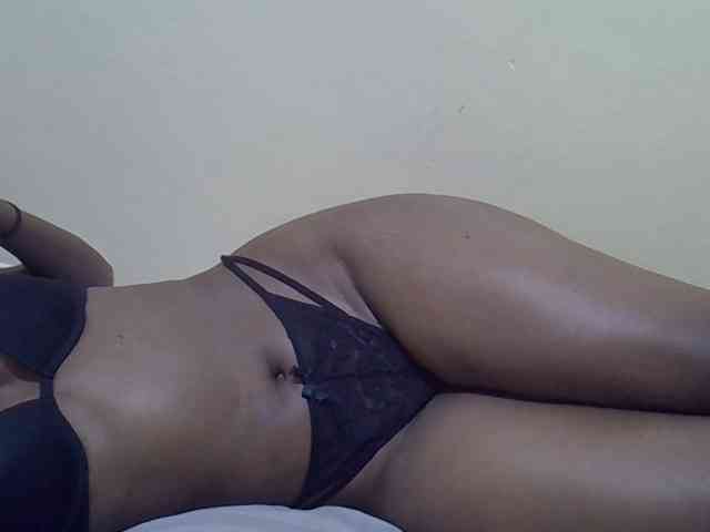 Honeysparklee webcam