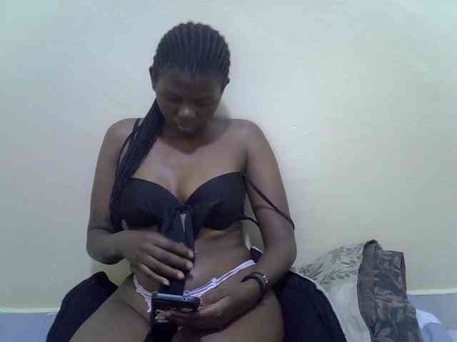 Honeysparklee webcam