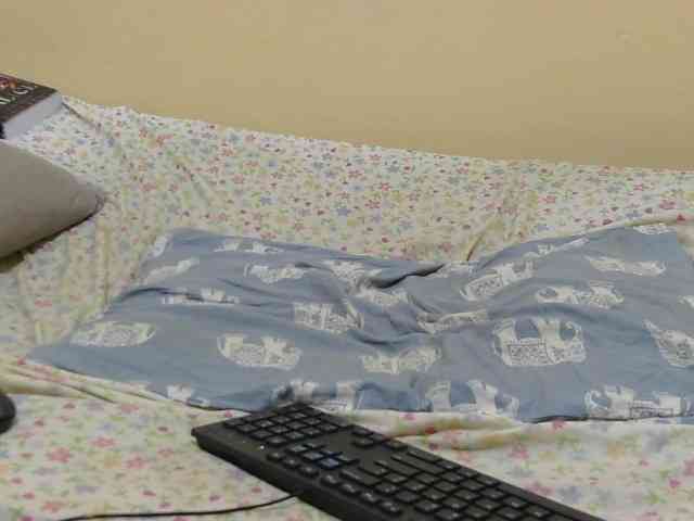 Honeysparklee webcam