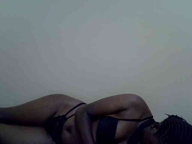 Honeysparklee webcam