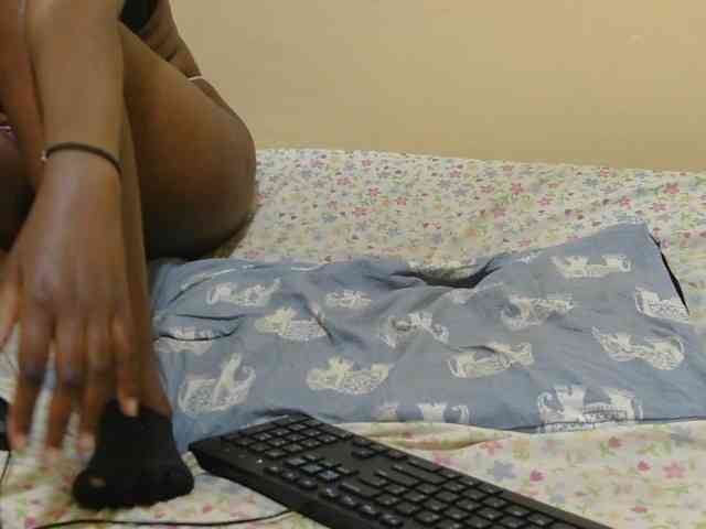 Honeysparklee webcam
