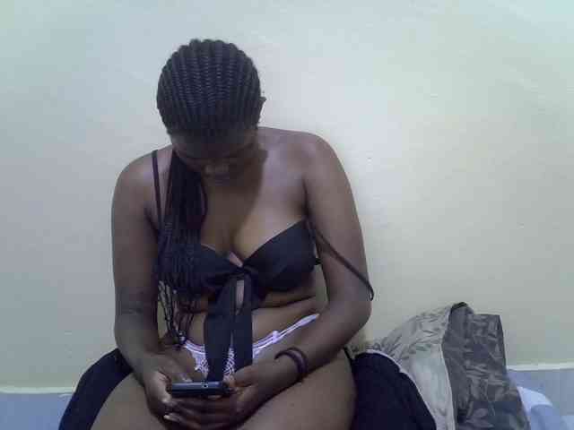 Honeysparklee webcam