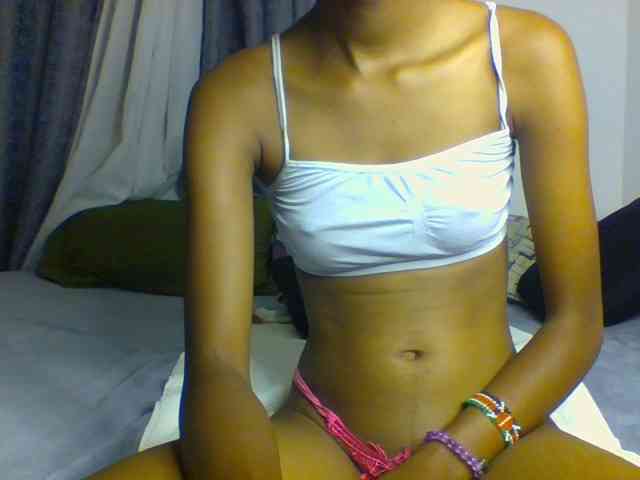 SkylaGray Live Webcam on BongaCams