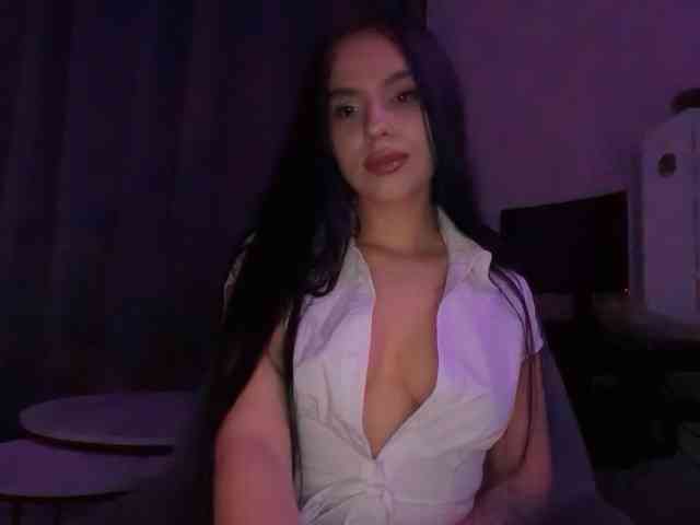 AlmaBlaire webcam