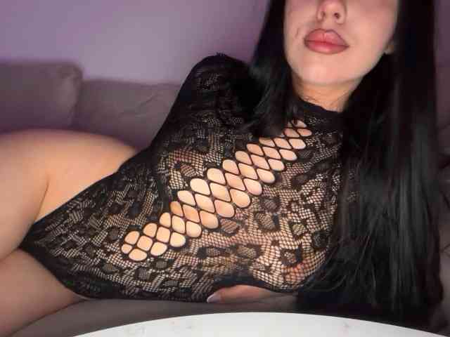 AlmaBlaire webcam