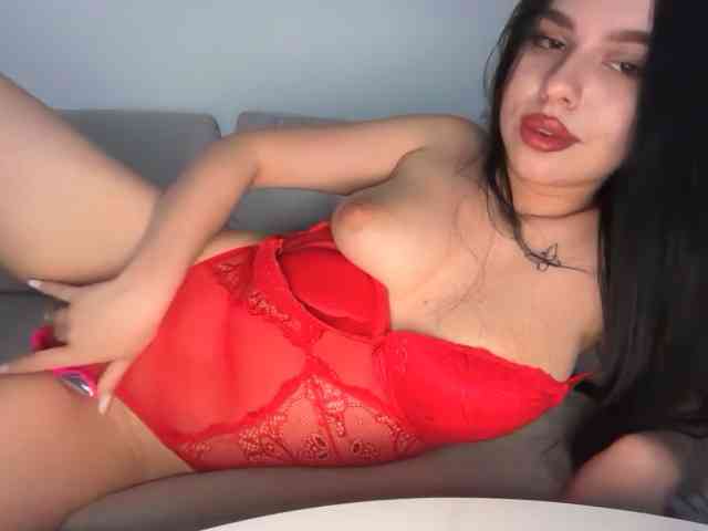AlmaBlaire webcam