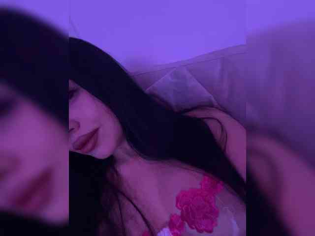 AlmaBlaire webcam