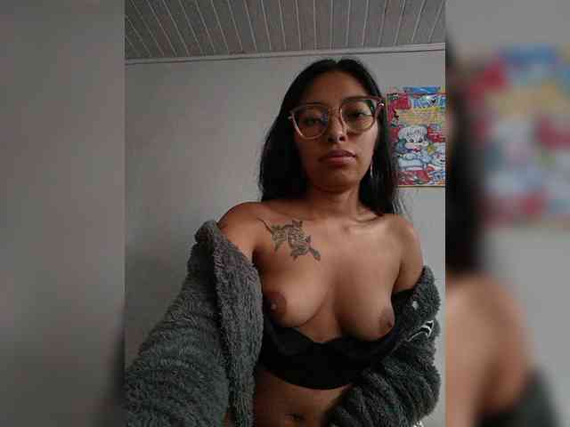 Sexyhos05 webcam