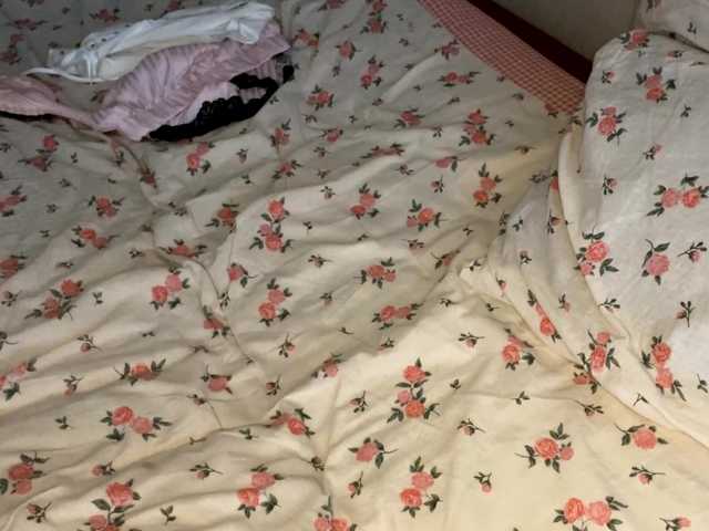 JosephinaYeaton live cam on BongaCams