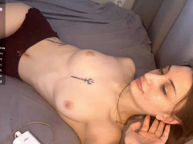 JosephinaYeaton live cam on BongaCams