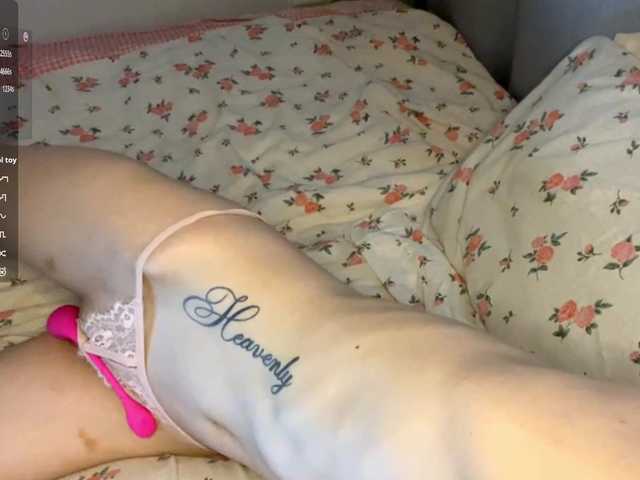 JosephinaYeaton live cam on BongaCams