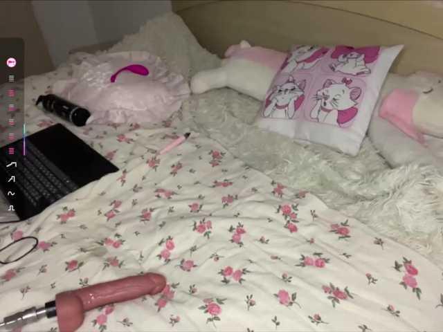 JosephinaYeaton live cam on BongaCams