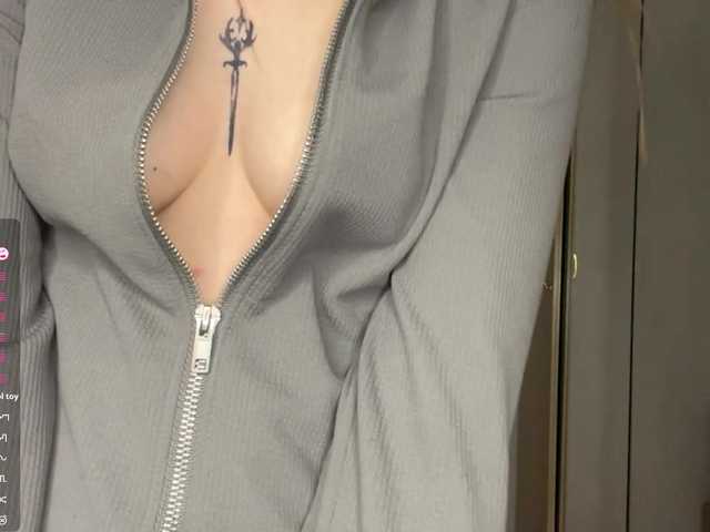 JosephinaYeaton live cam on BongaCams