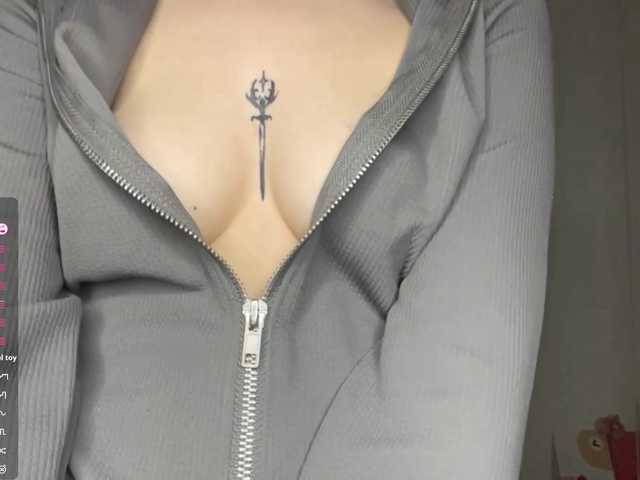 JosephinaYeaton live cam on BongaCams