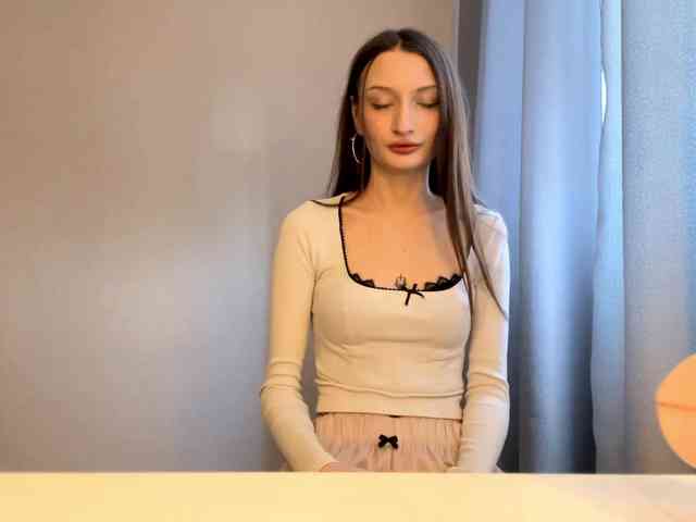 JosephinaYeaton webcam