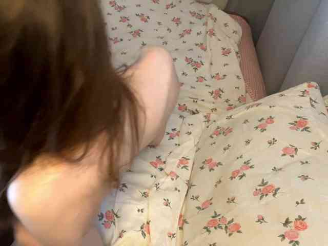 JosephinaYeaton webcam