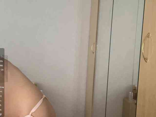 JosephinaYeaton webcam