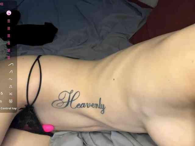 JosephinaYeaton webcam