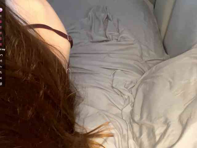 JosephinaYeaton webcam