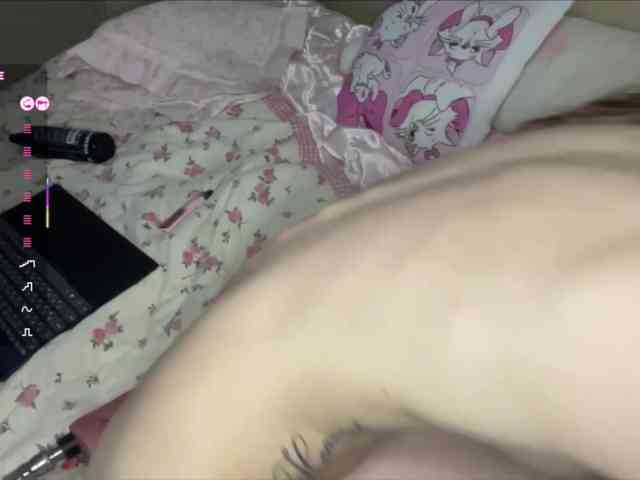 JosephinaYeaton webcam