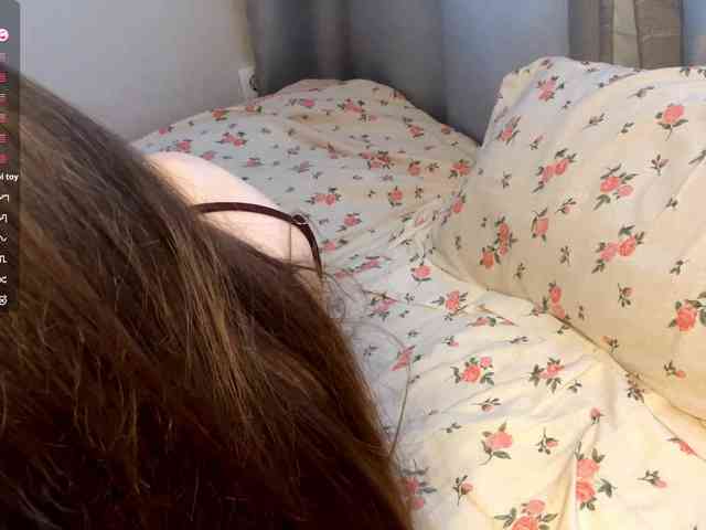JosephinaYeaton webcam