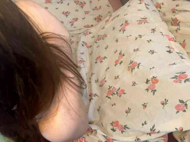 JosephinaYeaton webcam