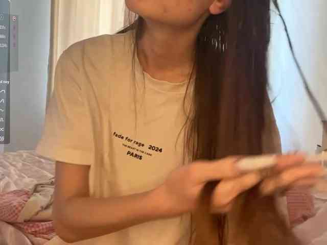 JosephinaYeaton webcam