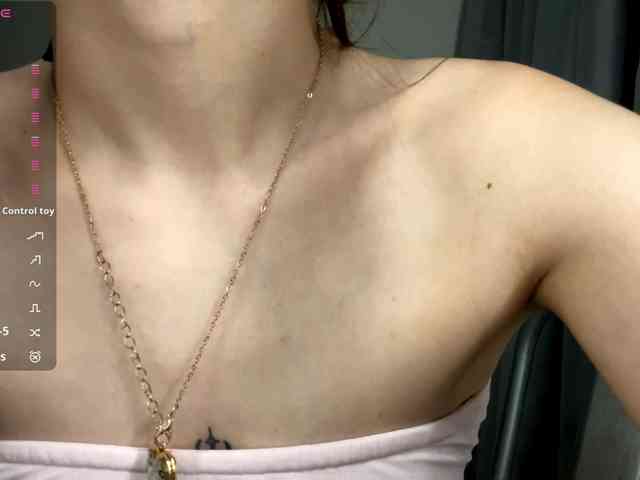 JosephinaYeaton webcam